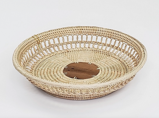 Round Rattan Pie Serving Dish w/ Palm Center
